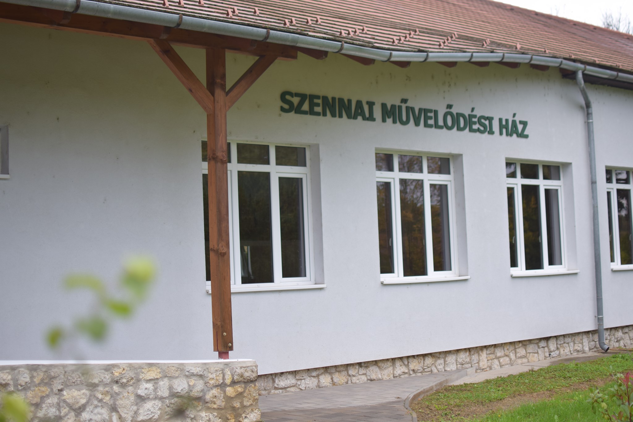 Hagyomány és korszerűség találkozása Szennában