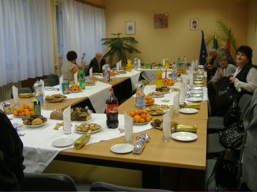 Nyugdíjas találkozó Nyugdíjas találkozó