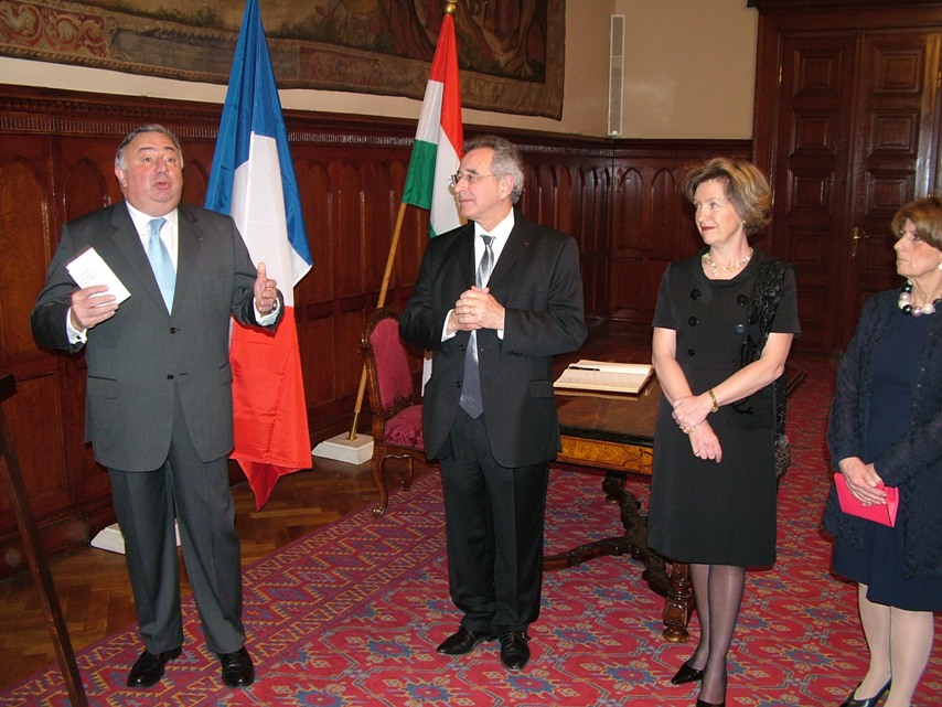 Hazatér a somogyvári apátság alapító okirata