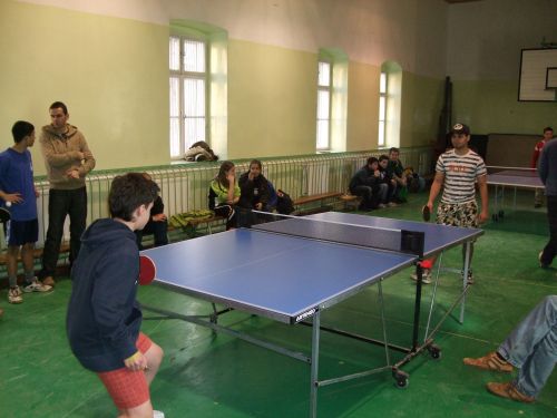 Verseny közben Együtt a Sportért Integrált asztalitenisz bajnokság