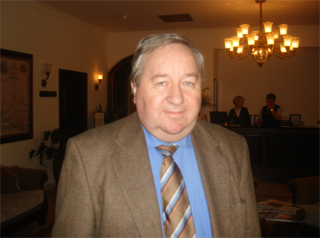 Dr. Vörös Tamás főjegyző úr Dr. Vörös Tamás