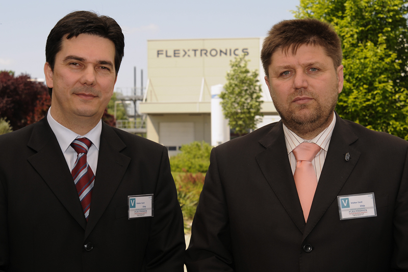 20090508_flextronic_dsc7162_ps_w_790_2009060724304_937.jpg