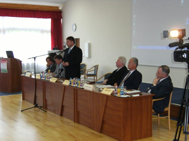Szociálpolitikai konferencia Siófokon – „A jóléti állam esélyei”
