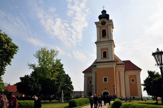 Istent kereső emberek találkozása - Átadták a megyei díjat