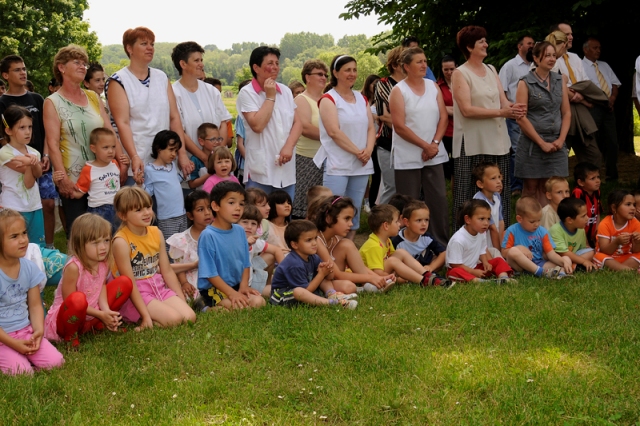 20090522_alapkoletetel_dsc9133_ps_w_428_2009060723509_878.jpg 20090522_alapkoletetel_dsc9133_ps_w_428_2009060723509_878.jpg