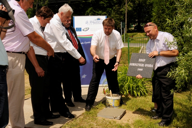 20090522_alapkoletetel_dsc9163_ps_w_827_2009060723509_57.jpg 20090522_alapkoletetel_dsc9163_ps_w_827_2009060723509_57.jpg