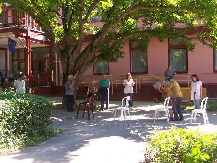 Nyárköszöntő kerti parti a patalomi Park Szociális Otthonban