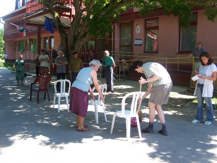Nyárköszöntő kerti parti a patalomi Park Szociális Otthonban