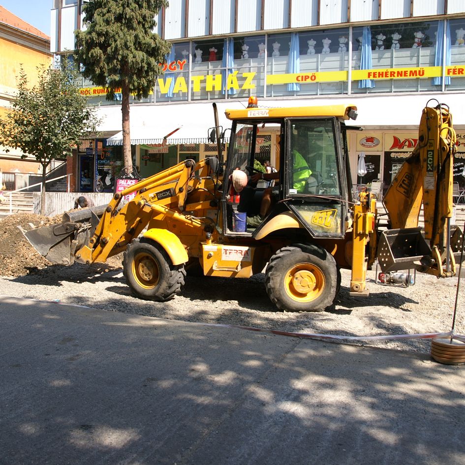 Megújulnak Kaposvár útjai