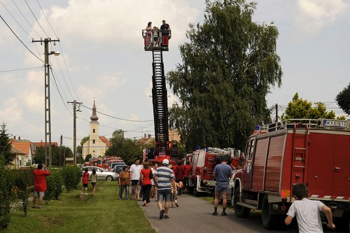 Tűzoltó bemutató