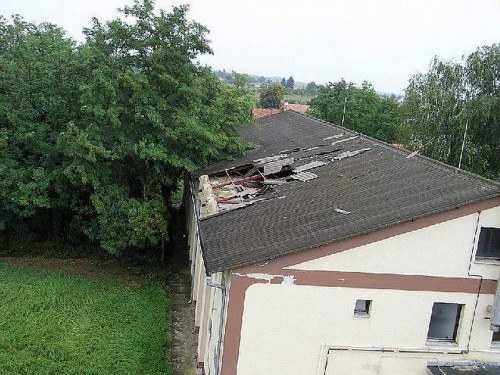 viharkár