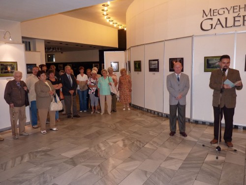 Megyeháza Galéria kiállításmegnyitó fotókiállítás