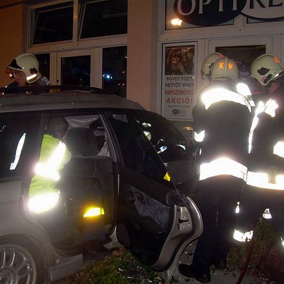 Szétvágták a Subarut