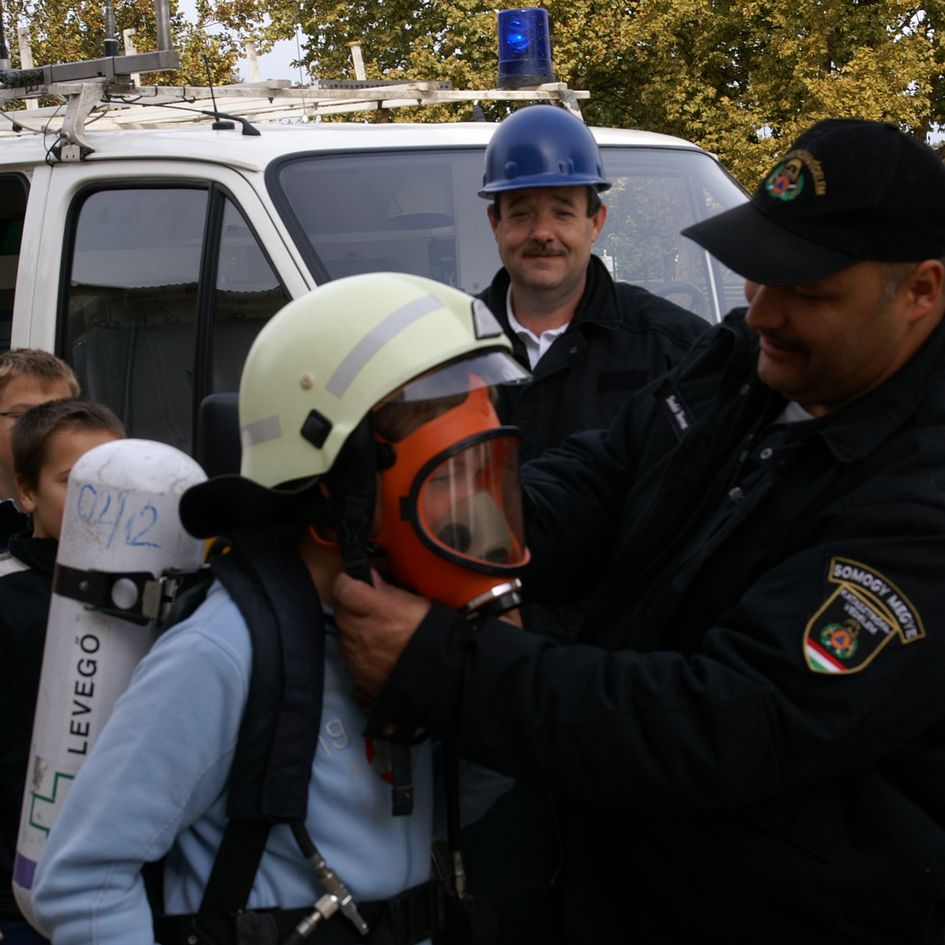 Nem pezsgőztek a tűzoltók