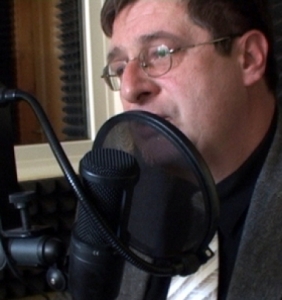 Hajléktalanokon segített a képviselő