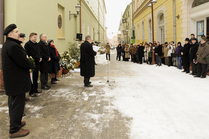 Tisztelet a főispánnak