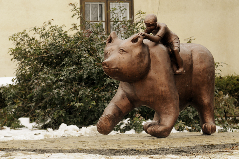 Kolbászt töltöttek és medvét vártak