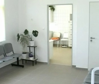 Korszerű egészségházat adtak át