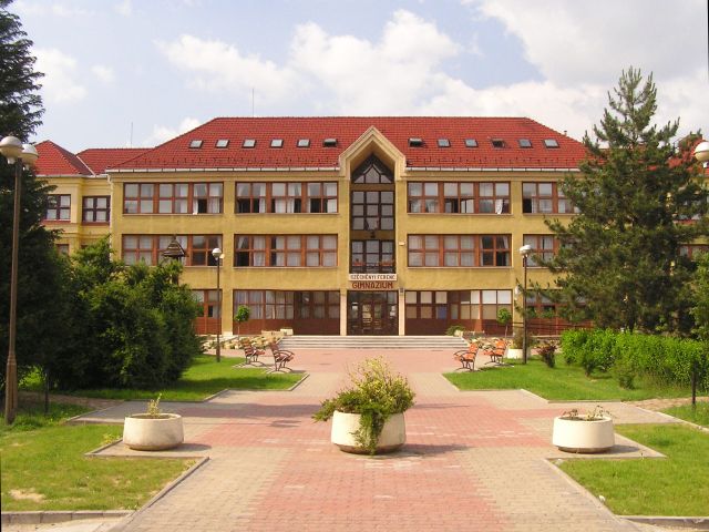 Ballag az ország