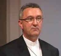 A papok munkája is fontos