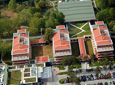 Megújul az Azúr