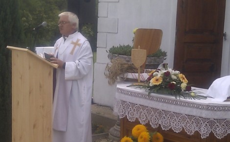 Mézédes nap a niklai remete tiszteletére