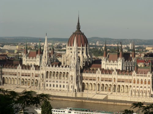 Véleményezhető az új alkotmány