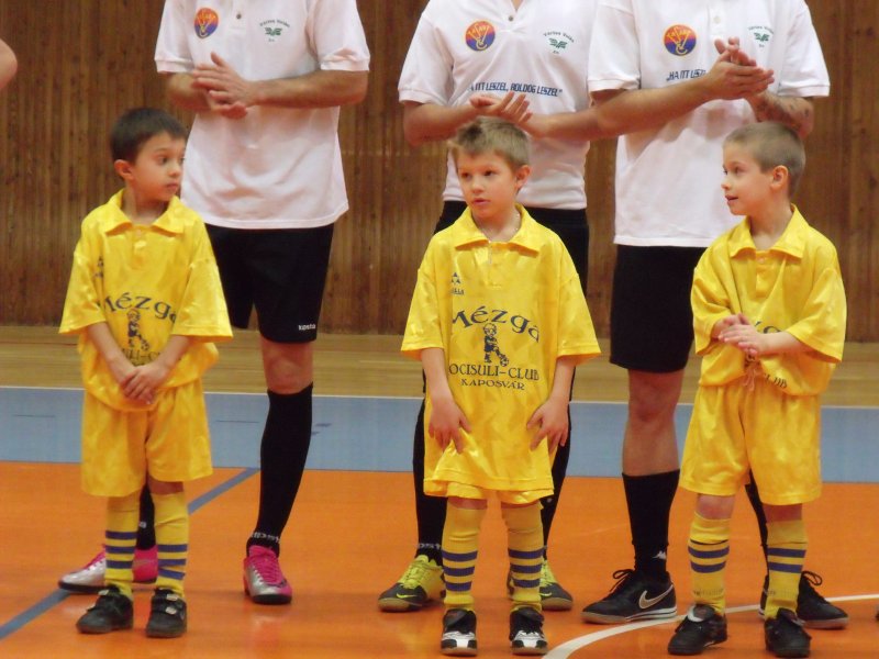 A hó fogságába került jótékonyság