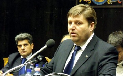 Hiteles cigány vezetőkkel lehet megújulás