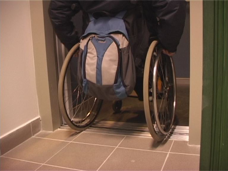 Akadály nélkül a rendőrségre