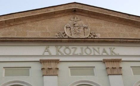 Olcsóbban működik a Megyeháza