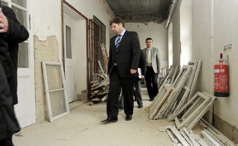 Puritán működésre koncentrálnak