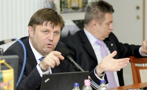 Van költségvetés, költözhet a megye