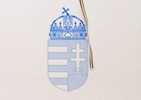 Vasárnap választanak Varászlón