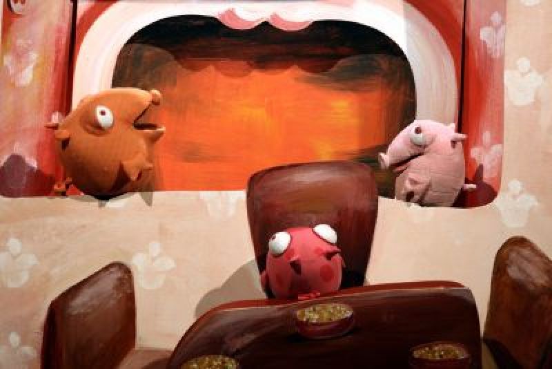 Bábszíntér - A 3 kismalac és a farkasok a vasárnapi matinéban