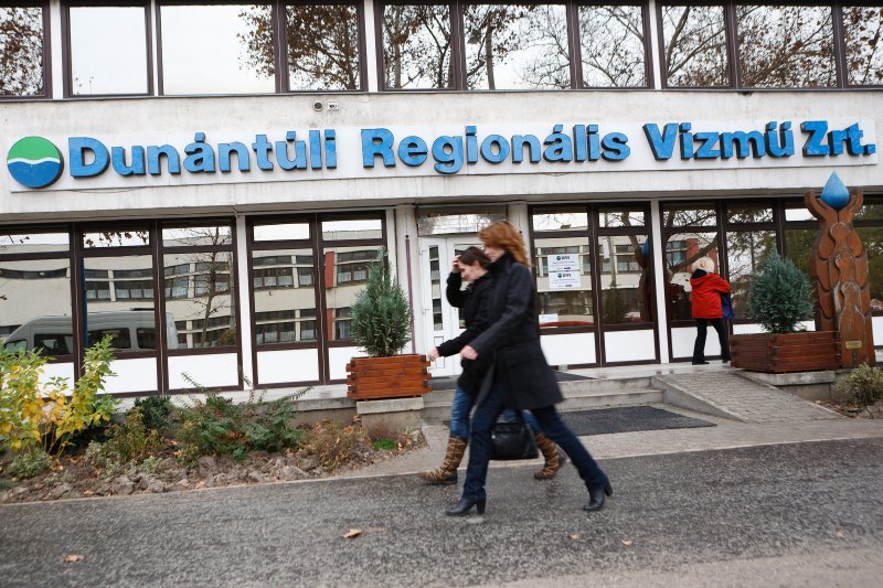 Csapvíz automatát ajándékozott a DRV