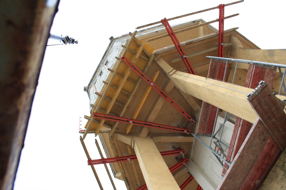 Belvárostól a partig építkezik Siófok