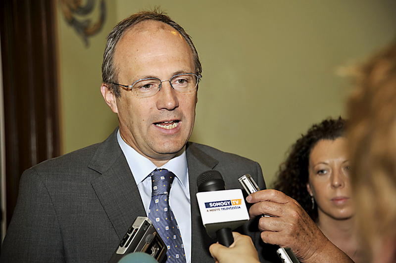 Ingyenes úszásoktatás Kaposváron