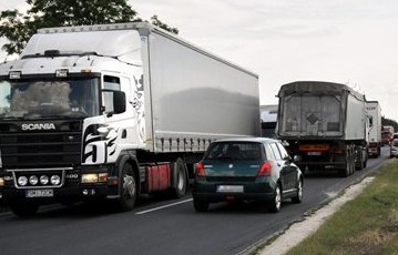 Módosul a nyári kamionstop