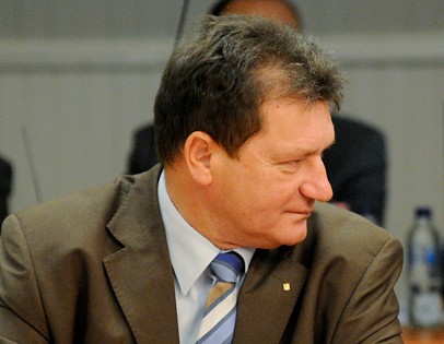 Pert nyert a siófoki polgármester