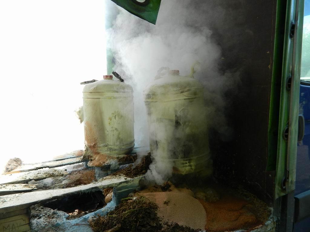 Veszélyes anyagot szállító teherautó égett