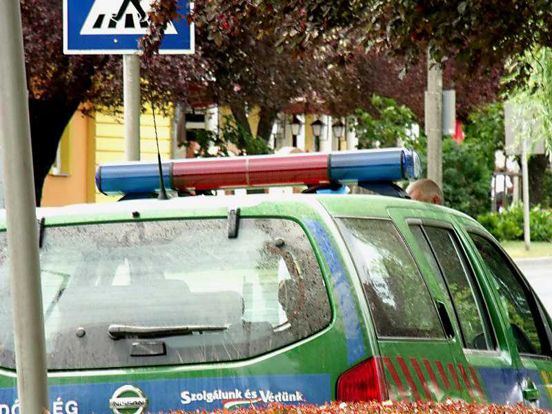 Kórházi szarka és bombával fenyegetőző gyerekek