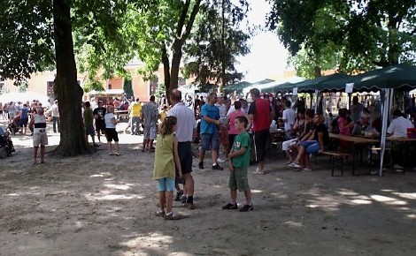 Borkóstoló a Buncek sátorban