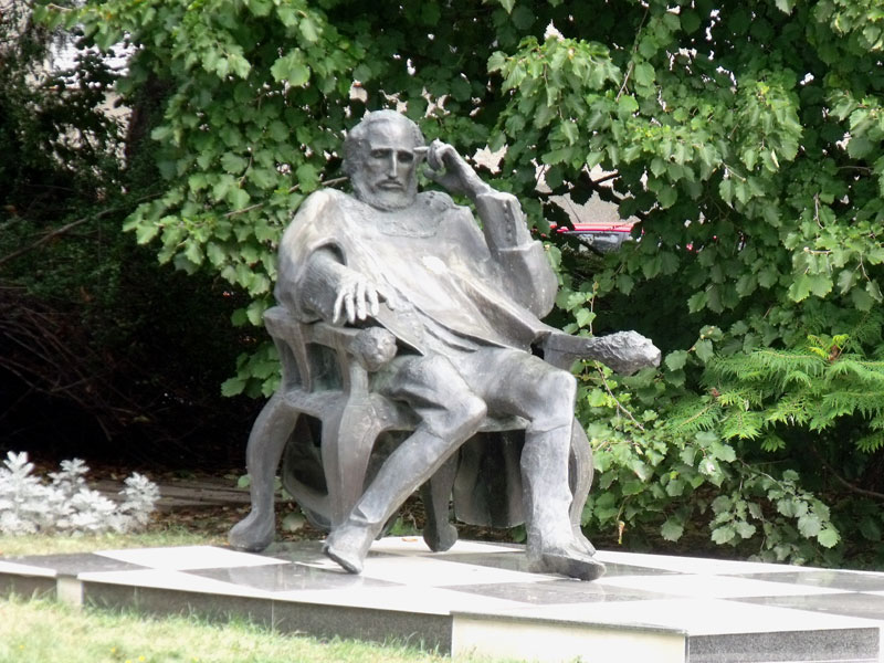 Megújult a kaposvári Széchenyi szobor talapzata