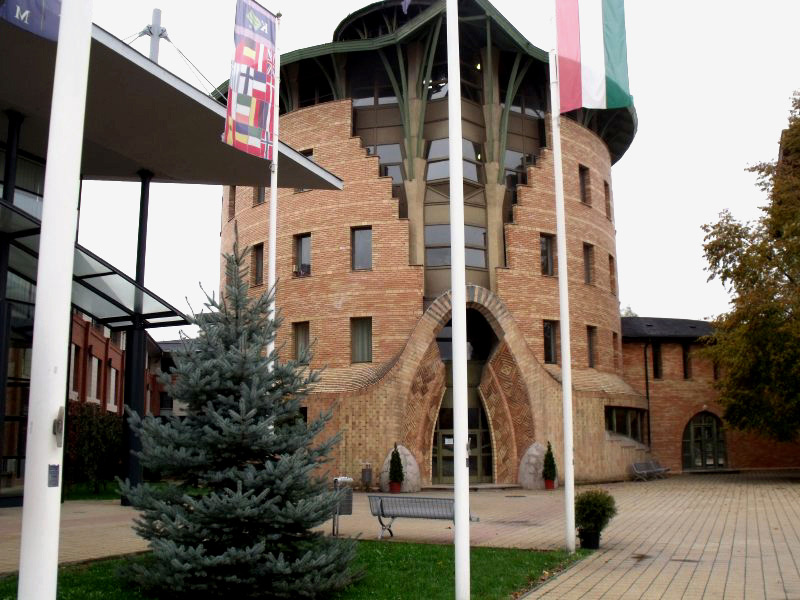 Tárgyalódelegációk versengenek a Kaposvári Egyetemen