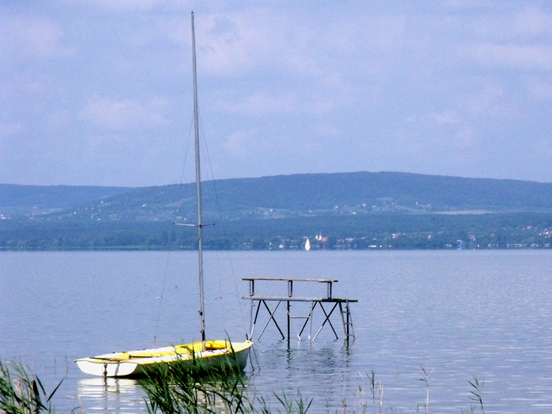 Sok stég maradt a Balatonban