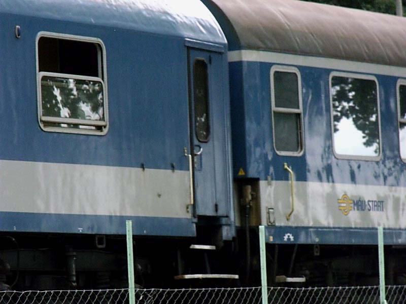 Biztosít közalkalmazotti kedvezményt a vasút