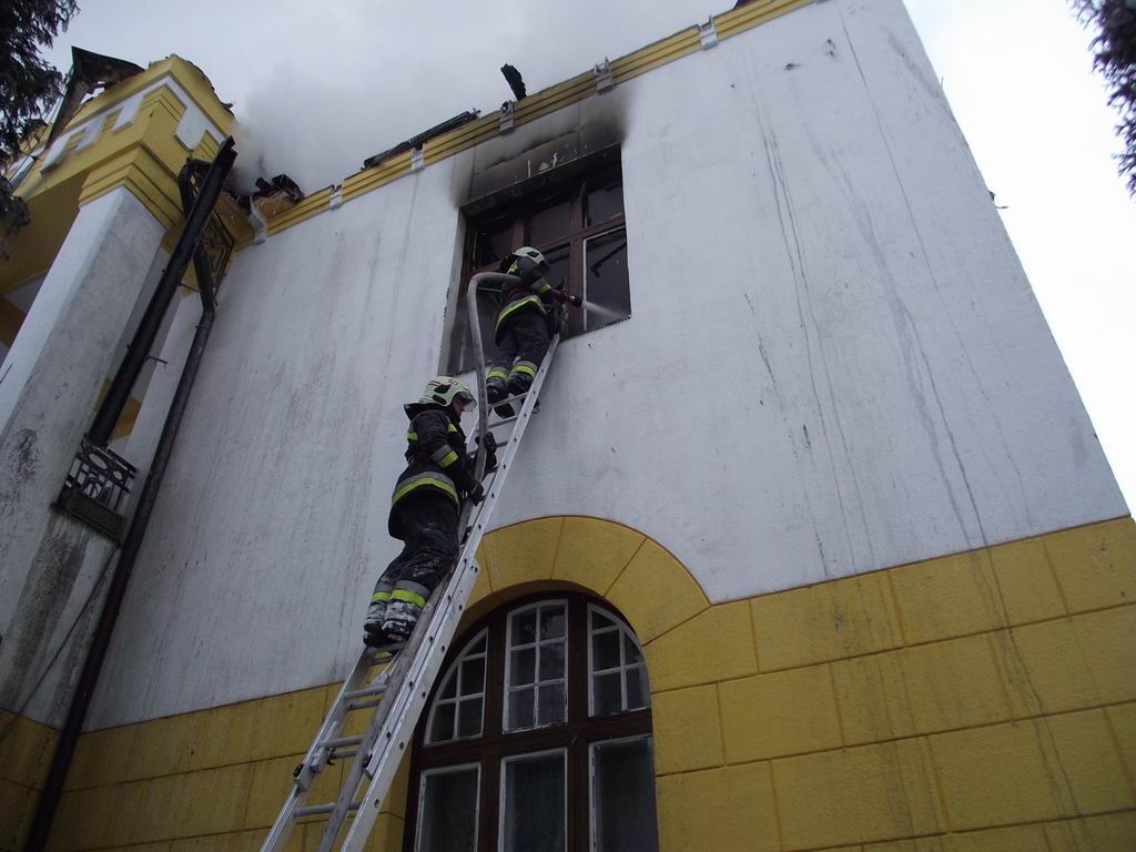 Kiégett a vótapusztai idősek otthona