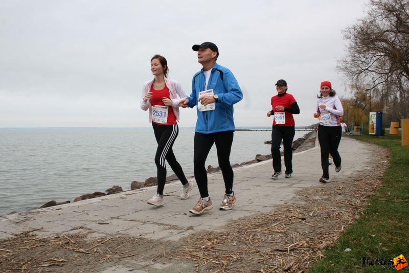 Jövő héten indul a futószezon