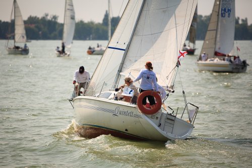 Földváron indul idén a Balatour